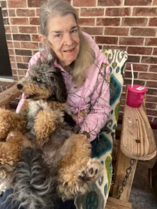 forest-cottage-senior-care-kathy-golden-doodle-therapy-7